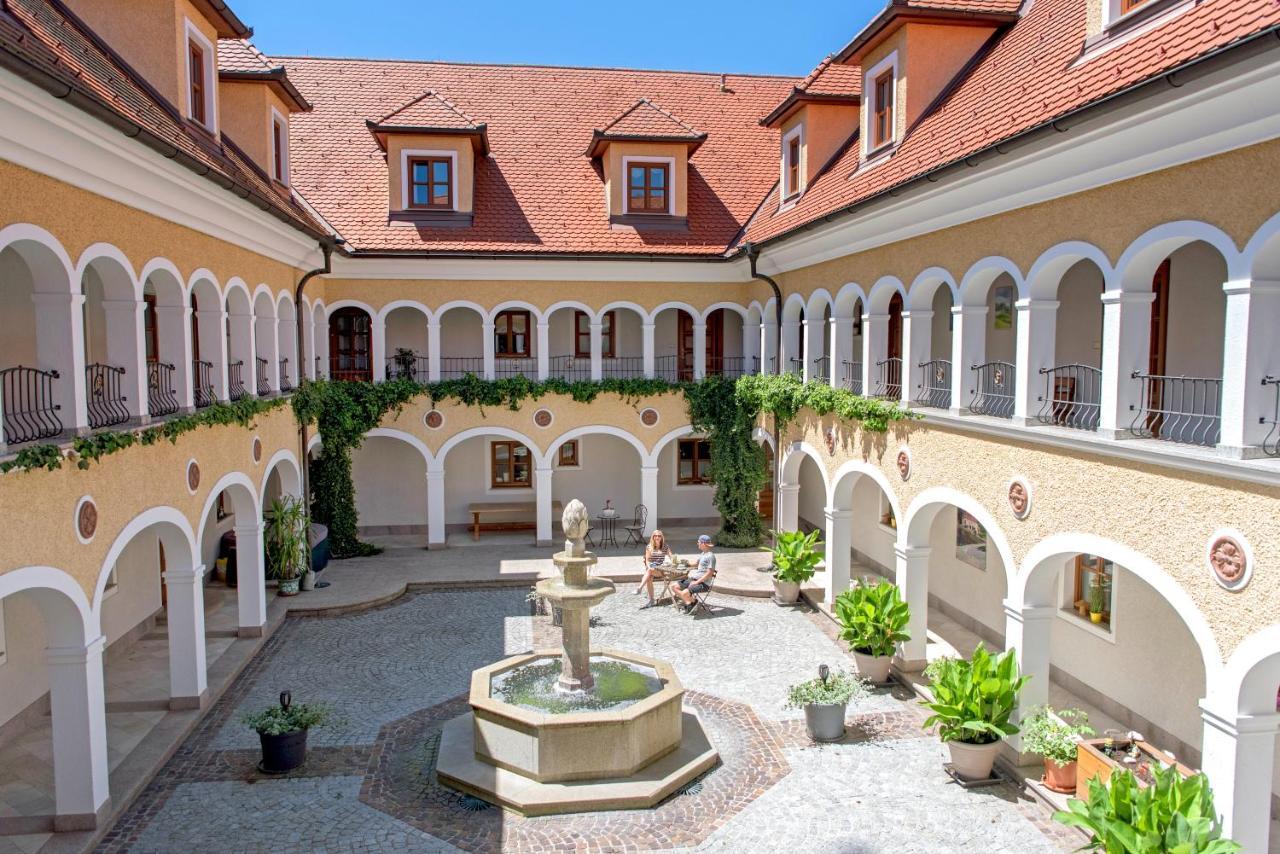 Almtalhotel Appartements In Pettenbach Eksteriør bilde