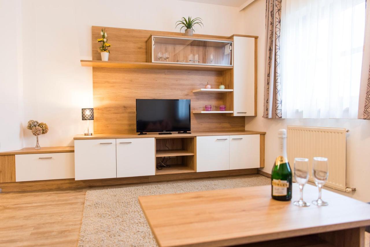 Almtalhotel Appartements In Pettenbach Eksteriør bilde