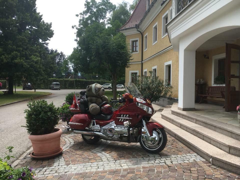 Almtalhotel Appartements In Pettenbach Eksteriør bilde